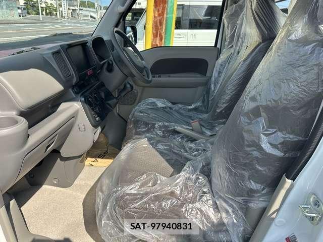 Nissan CLIPPER VAN 2026-03 8549064-5