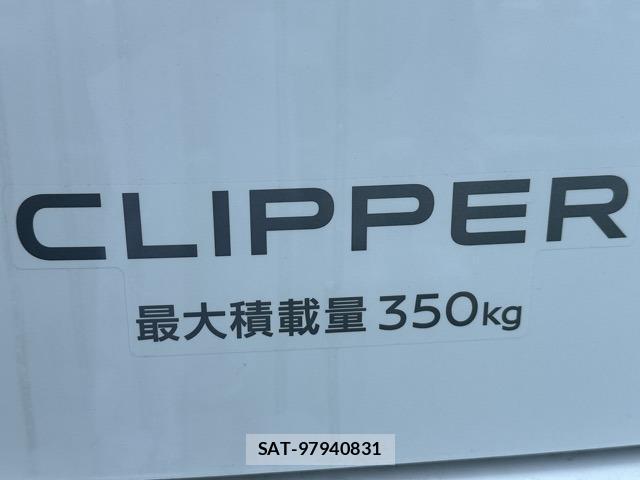 Nissan CLIPPER VAN 2026-03 8549064-9