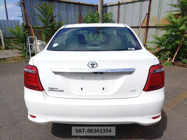 Toyota COROLLA AXIO 2021-08 8546566-1
