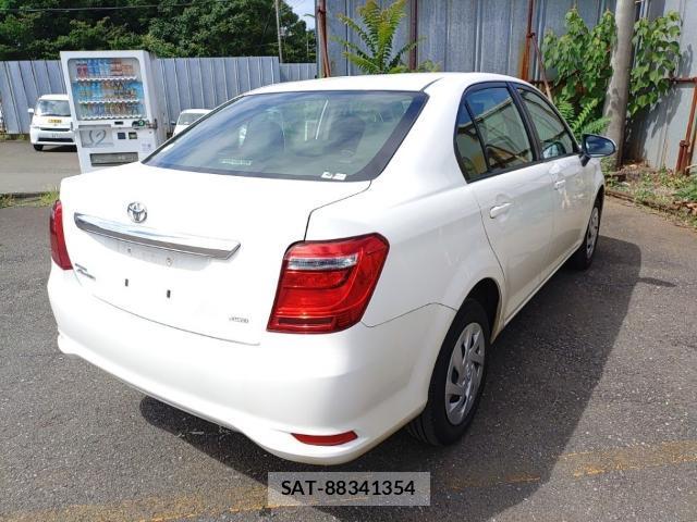 Toyota COROLLA AXIO 2021-08 8546566-4