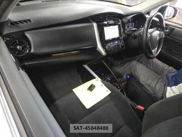 Toyota COROLLA AXIO 2018-03 8547811-2