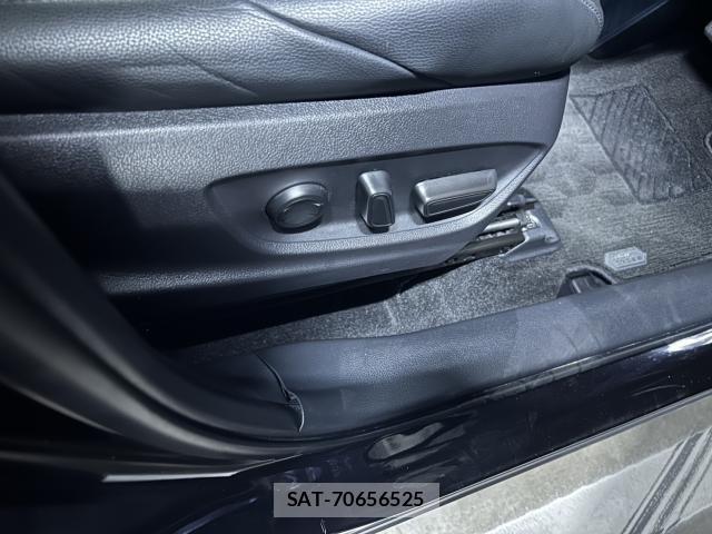 Toyota COROLLA CROSS 2024-05 8551593-16