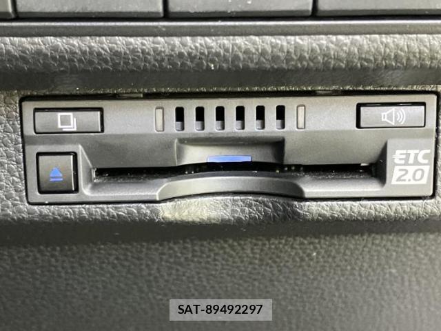 Toyota COROLLA TOURING 2019-09 8552614-17