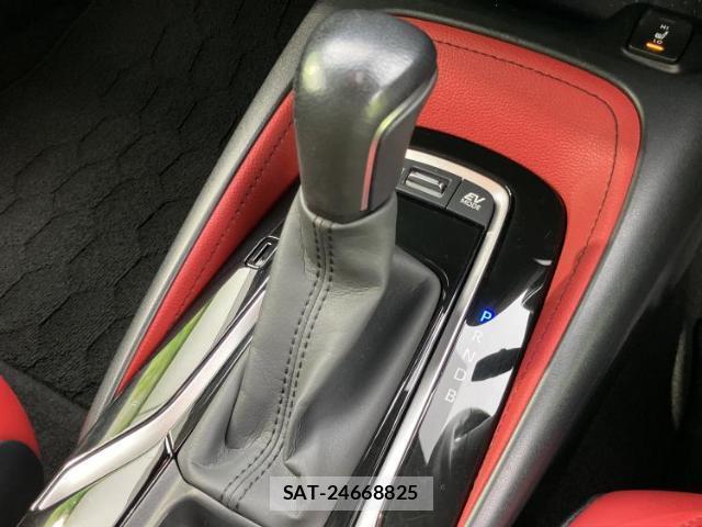 Toyota COROLLA SPORT 2021-07 8551481-16