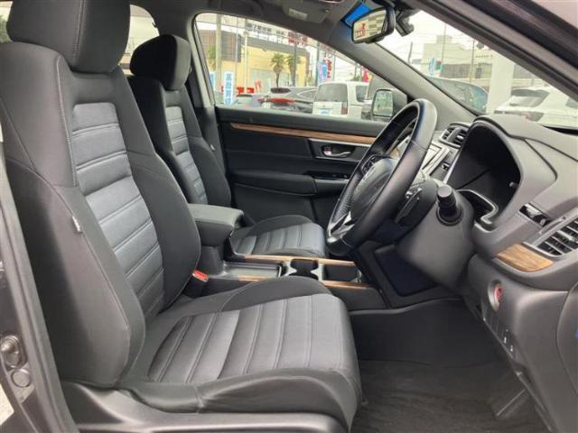 Honda CR-V 2019-04 8552453-4