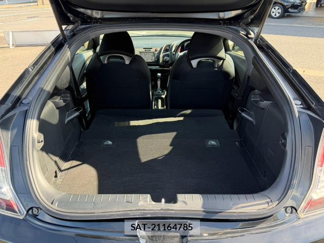 Honda CR-Z 2013-06 8546085-15