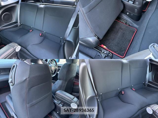 Honda CR-Z 2013-02 8552762-9
