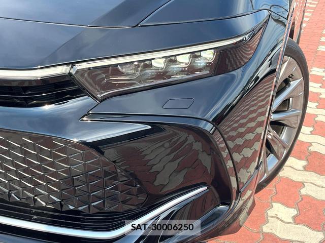 Toyota Crown Crossover 2025-02 8547274-11