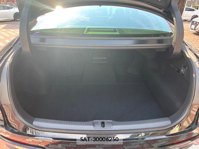 Toyota Crown Crossover 2025-02 8547274-9