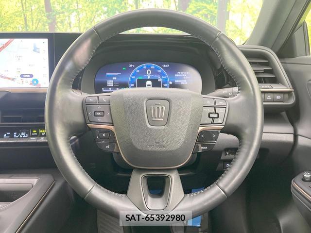 Toyota Crown Crossover 2023-07 8547697-10