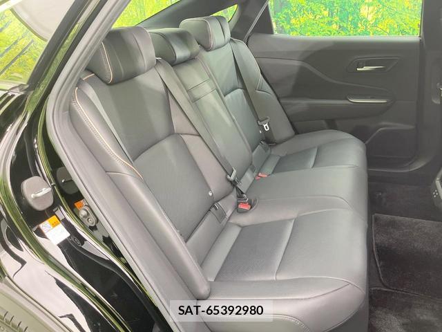 Toyota Crown Crossover 2023-07 8547697-8