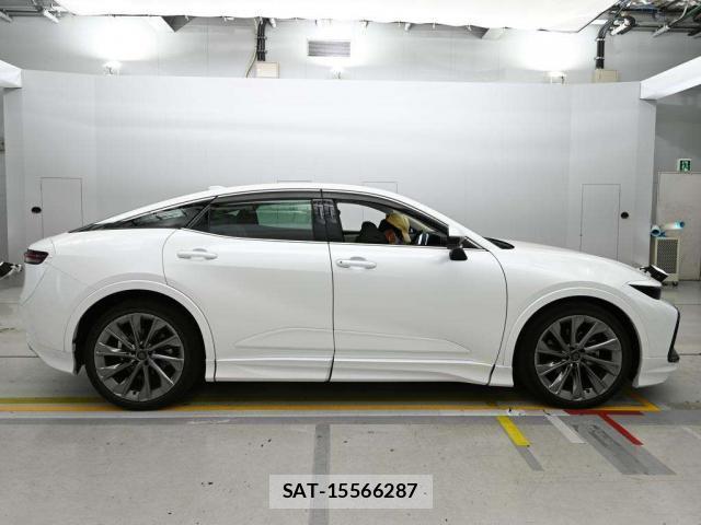 Toyota Crown Crossover 2023-08 8547821-7