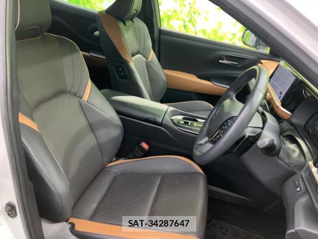 Toyota Crown Crossover 2023-09 8547897-3