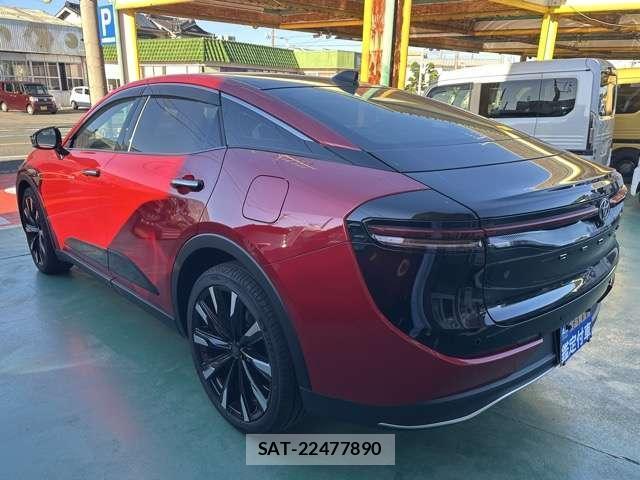 Toyota Crown Crossover 2025-10 8549119-1