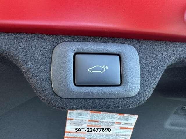 Toyota Crown Crossover 2025-10 8549119-12