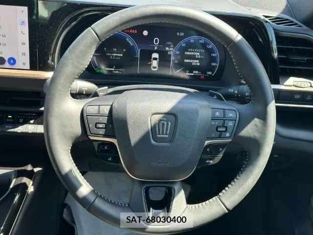 Toyota Crown Crossover 2024-06 8549120-3
