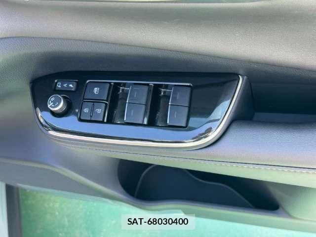 Toyota Crown Crossover 2024-06 8549120-8