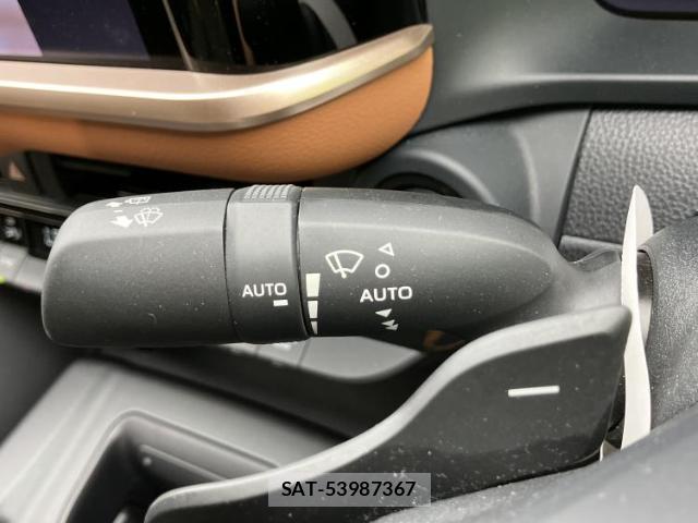 Toyota Crown Crossover 2023-06 8552421-16