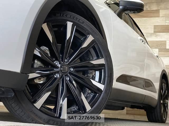 Toyota Crown Crossover 2022-12 8552722-18