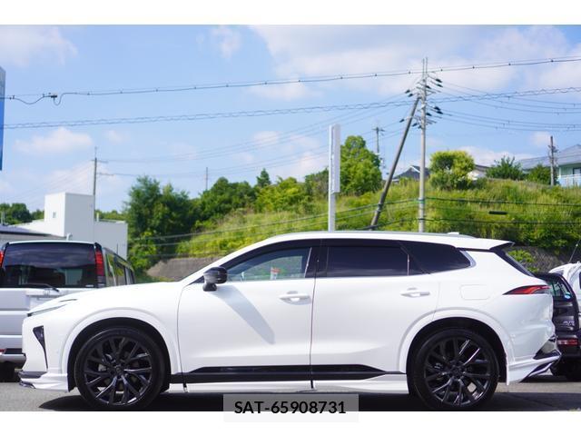 Toyota CROWN ESTATE 2025-11 8545411-10
