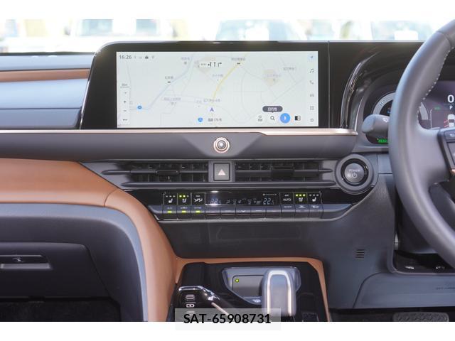 Toyota CROWN ESTATE 2025-11 8545411-2
