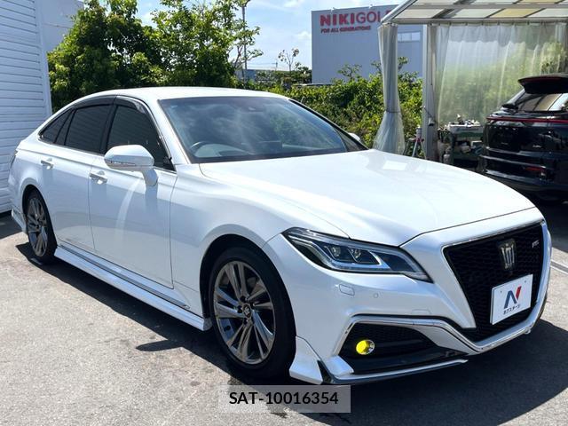 Toyota CROWN HYBRID 2022-04 8545725-18