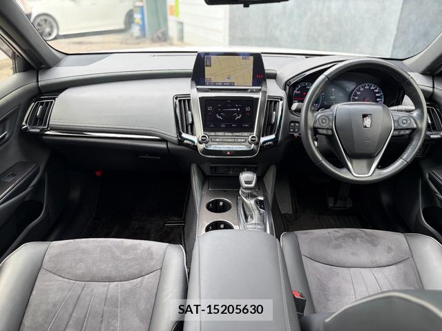 Toyota CROWN HYBRID 2019-07 8545916-2