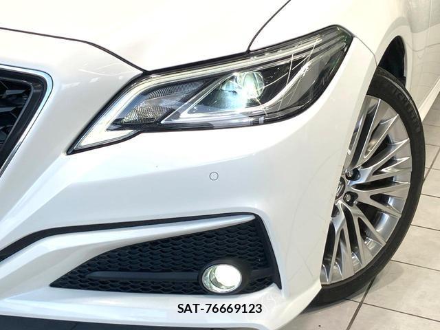 Toyota CROWN HYBRID 2019-07 8546094-11