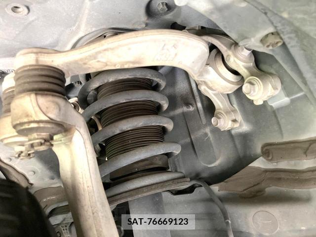 Toyota CROWN HYBRID 2019-07 8546094-19