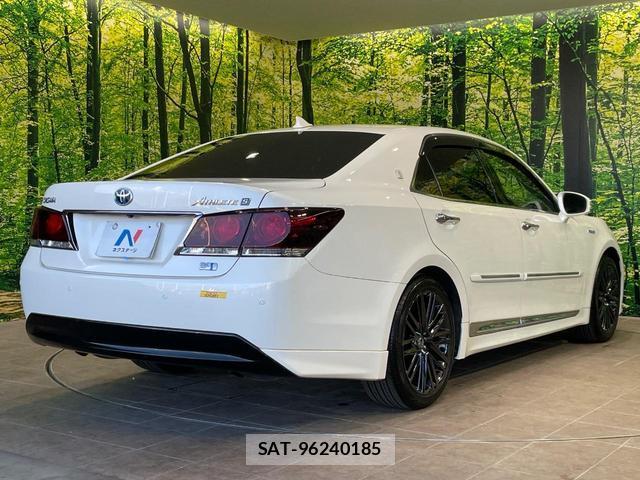 Toyota CROWN HYBRID 2014-09 8546384-15
