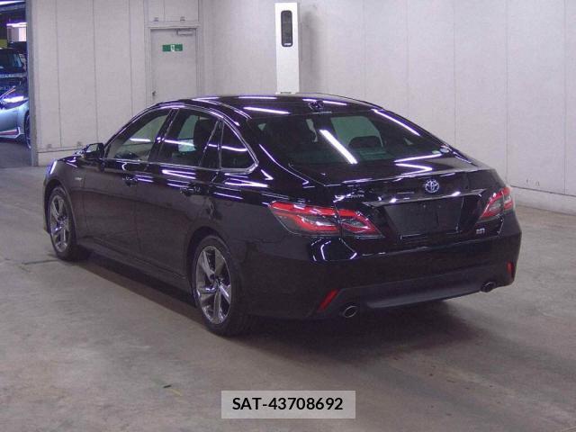 Toyota CROWN HYBRID 2019-09 8546438-1