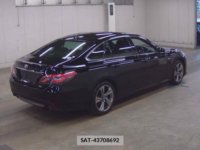 Toyota CROWN HYBRID 2019-09 8546438-4