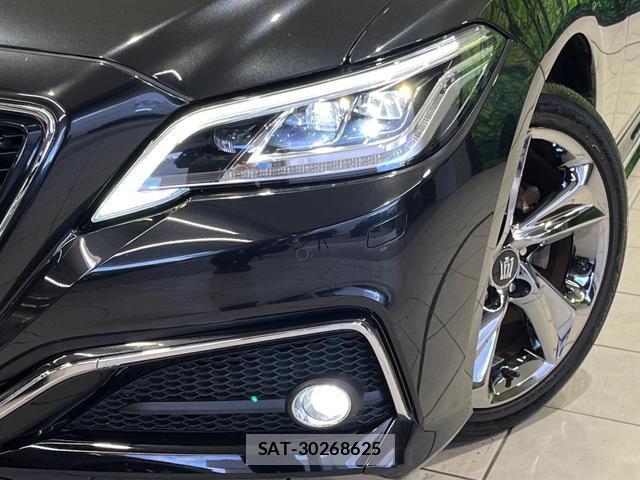 Toyota CROWN HYBRID 2018-06 8546648-11