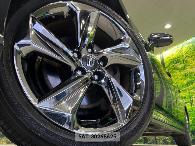 Toyota CROWN HYBRID 2018-06 8546648-12