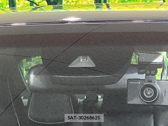 Toyota CROWN HYBRID 2018-06 8546648-4
