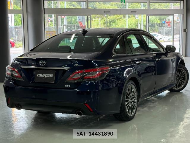 Toyota CROWN HYBRID 2019-04 8546718-12