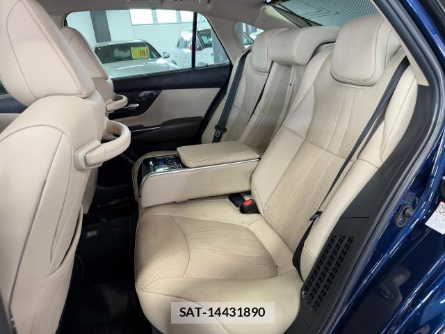 Toyota CROWN HYBRID 2019-04 8546718-6