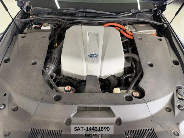 Toyota CROWN HYBRID 2019-04 8546718-7