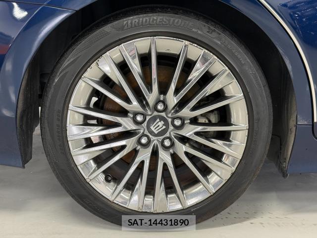 Toyota CROWN HYBRID 2019-04 8546718-8