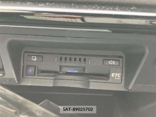 Toyota CROWN HYBRID 2019-06 8546752-13