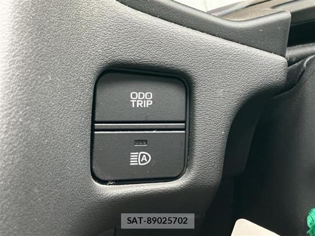 Toyota CROWN HYBRID 2019-06 8546752-14
