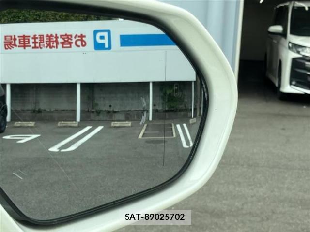 Toyota CROWN HYBRID 2019-06 8546752-15