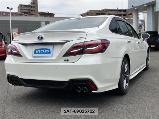 Toyota CROWN HYBRID 2019-06 8546752-2