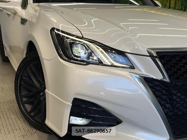 Toyota CROWN HYBRID 2017-03 8547360-12