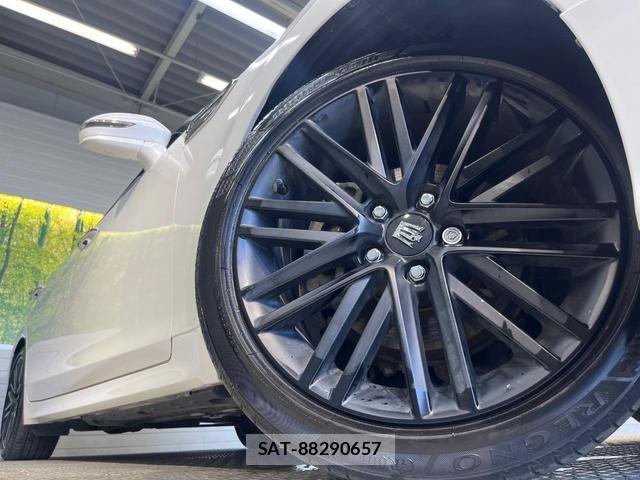 Toyota CROWN HYBRID 2017-03 8547360-13