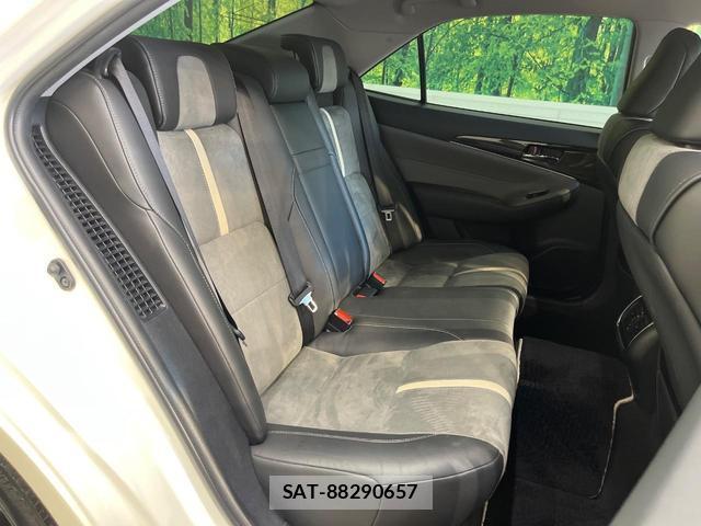 Toyota CROWN HYBRID 2017-03 8547360-9