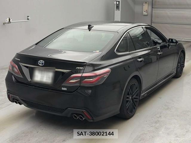 Toyota CROWN HYBRID 2022-02 8547923-1