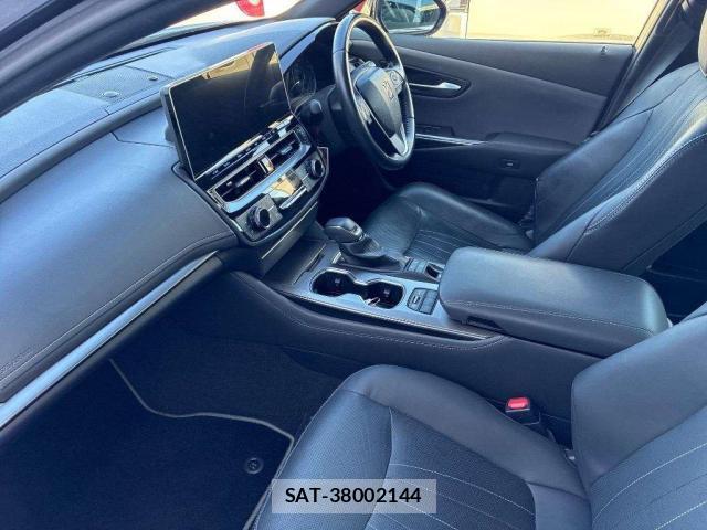 Toyota CROWN HYBRID 2022-02 8547923-6