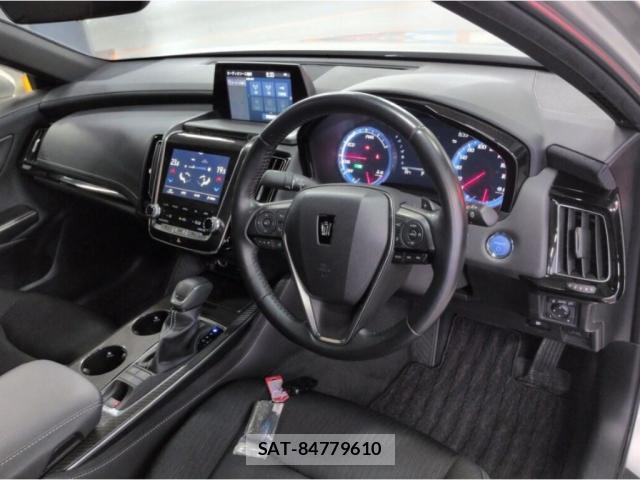 Toyota CROWN HYBRID 2019-02 8548406-2