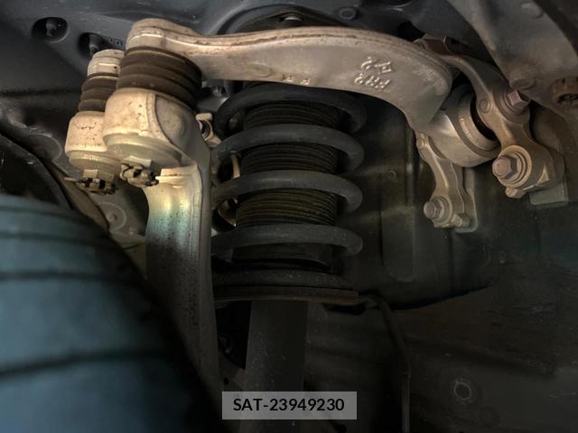 Toyota CROWN HYBRID 2021-07 8548432-19